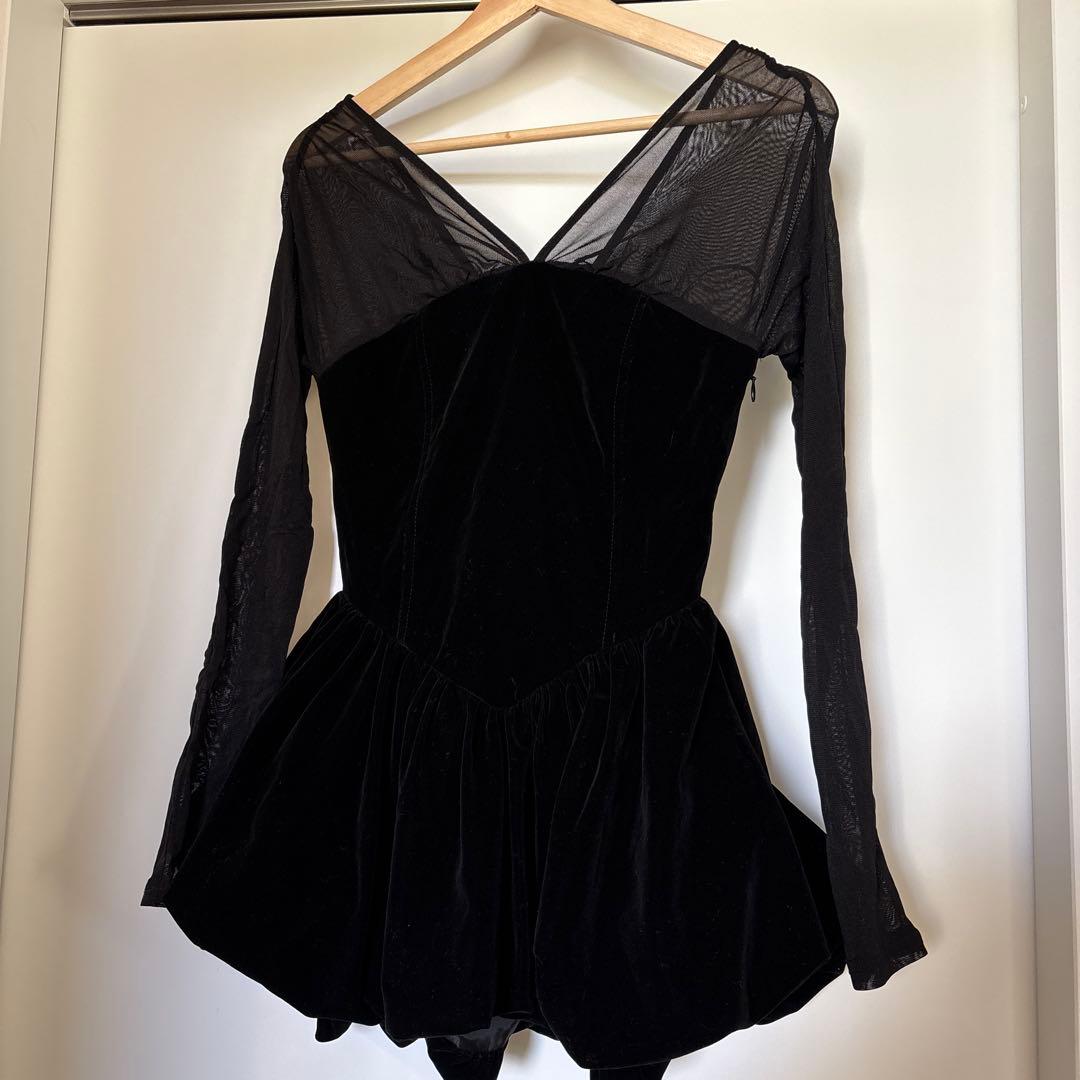 polaura ベロアビスチェバルーントップス ブラック