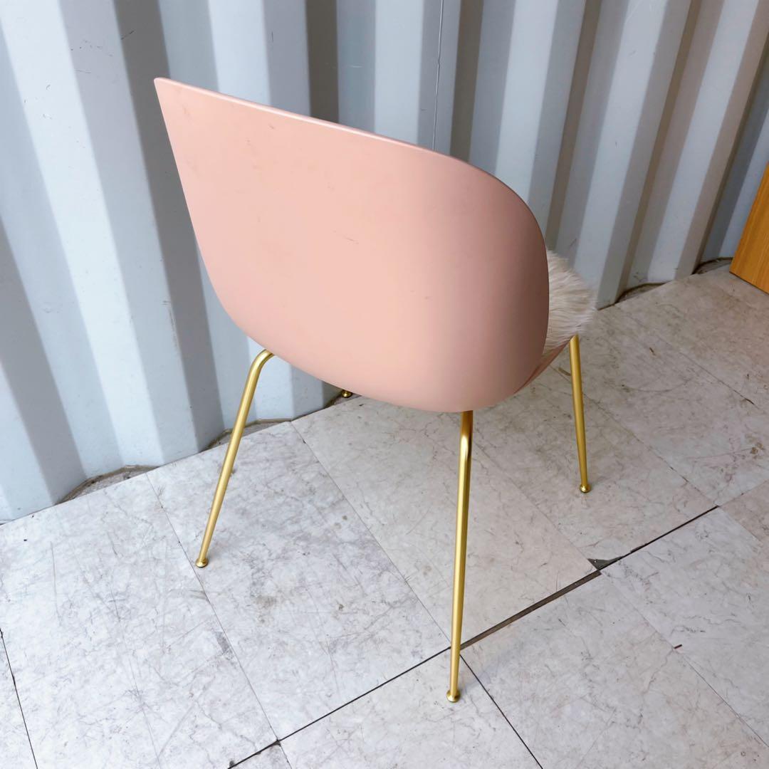 取付無料！GUBI ビートルチェア 姫系スウィートピンク ダイニングチェア✨