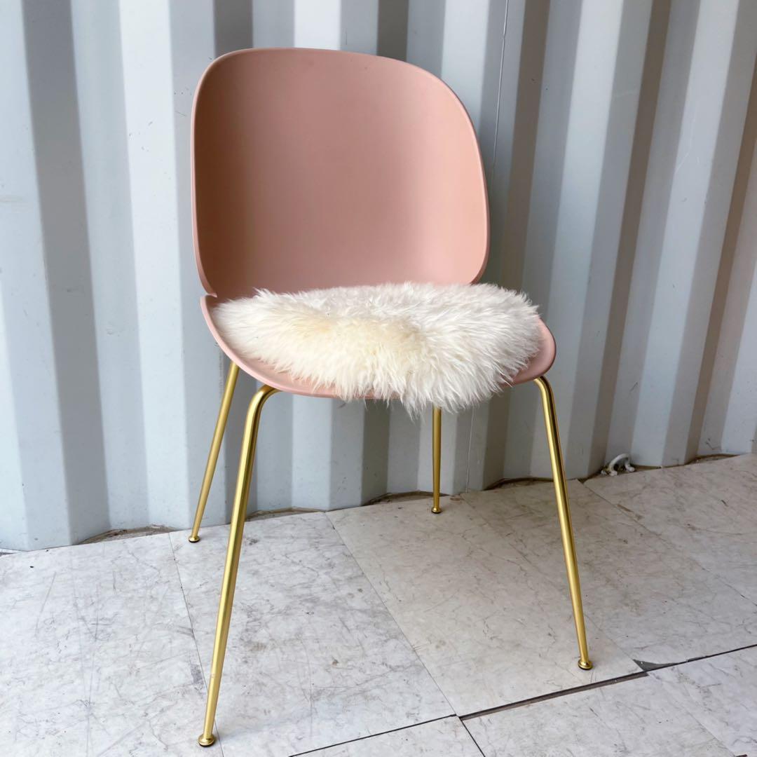 取付無料！GUBI ビートルチェア 姫系スウィートピンク ダイニングチェア✨
