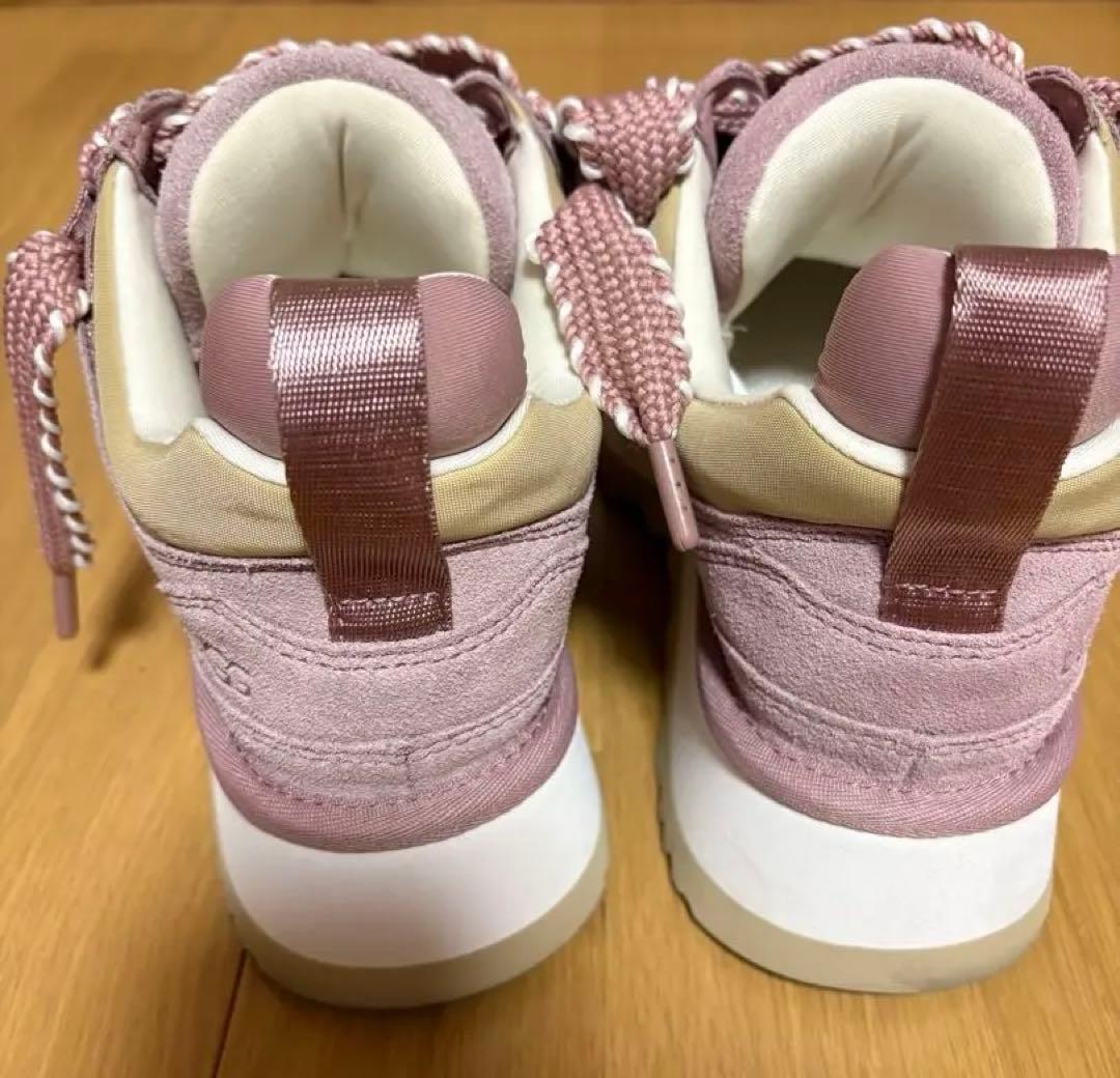 UGG W ASTROMEL 厚底スニーカー