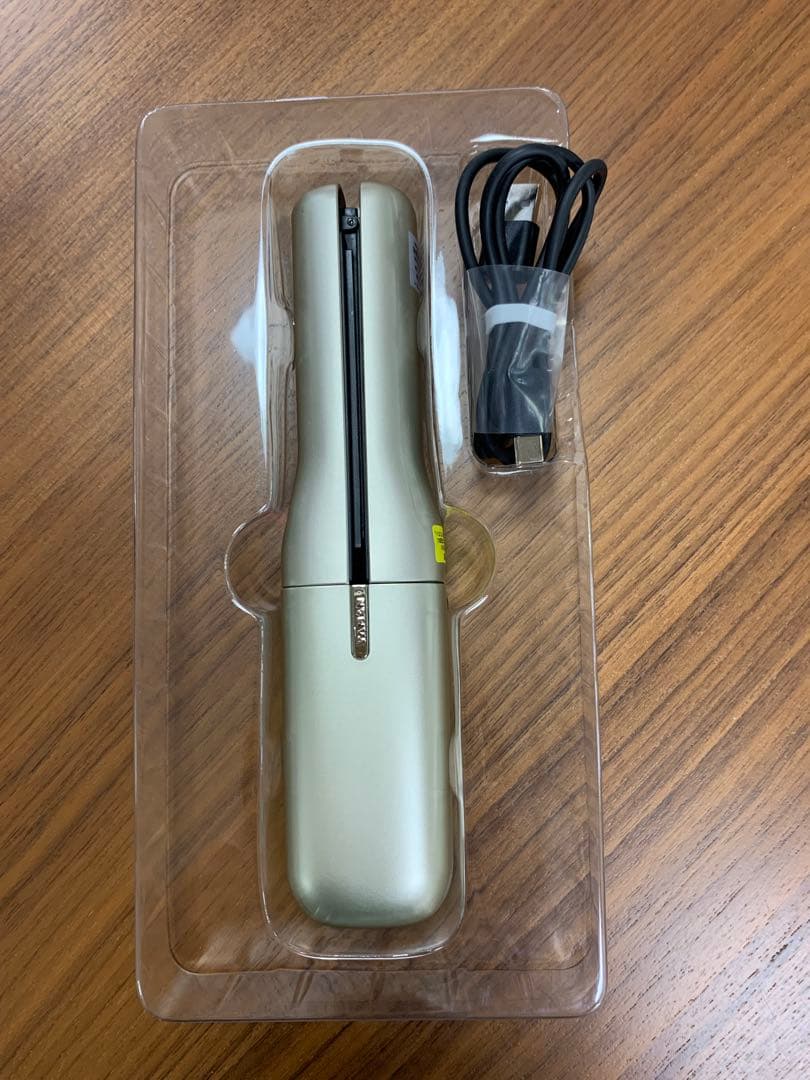 YA-MAN コンパクトヘアアイロン シルバー USBケーブル付