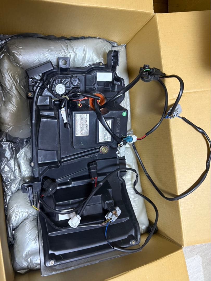 Dignity LED ヘットライト左右セット ハイエース4〜7型200系