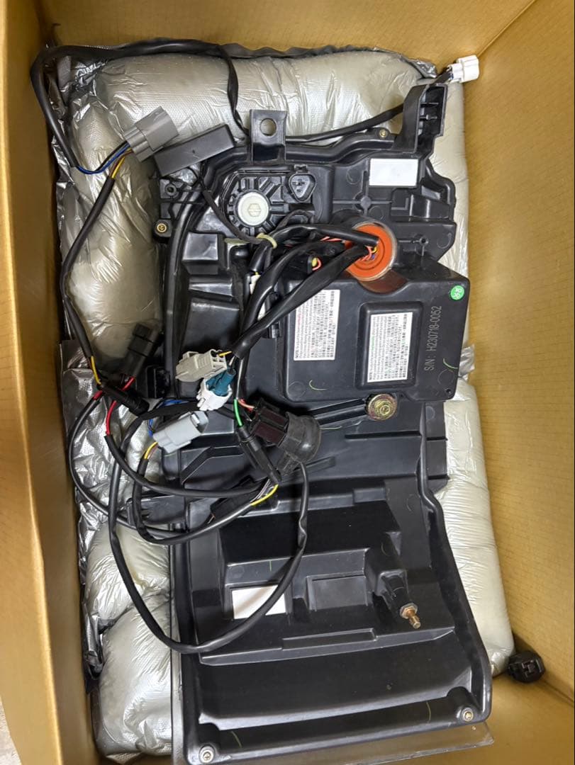 Dignity LED ヘットライト左右セット ハイエース4〜7型200系