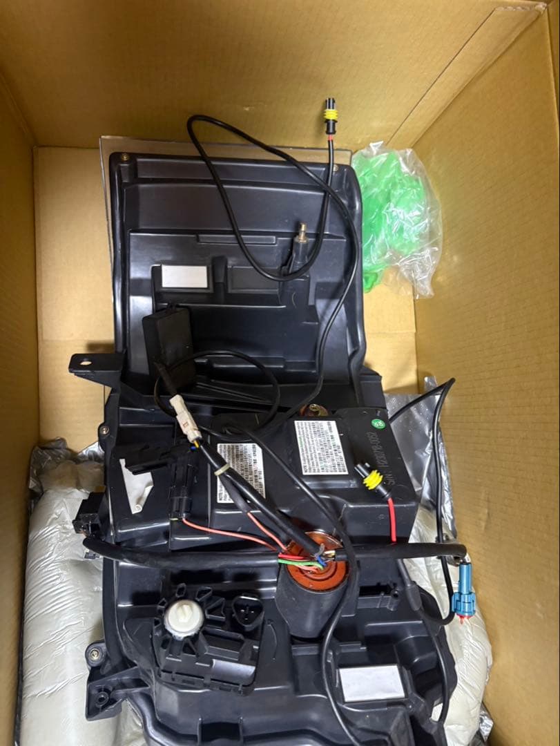 Dignity LED ヘットライト左右セット ハイエース4〜7型200系