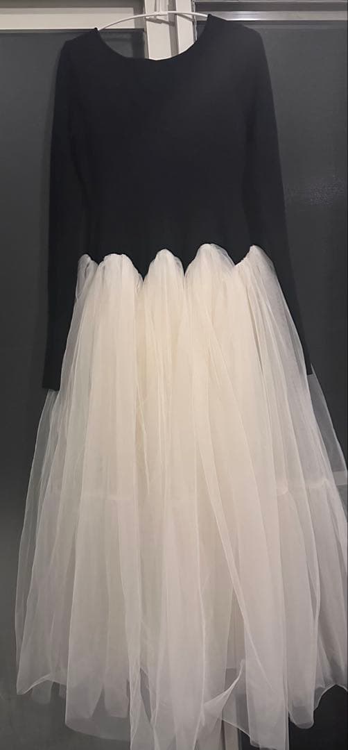 彩さん専用eimy カーブシルエットニットコンビチュールフレアワンピース新品M