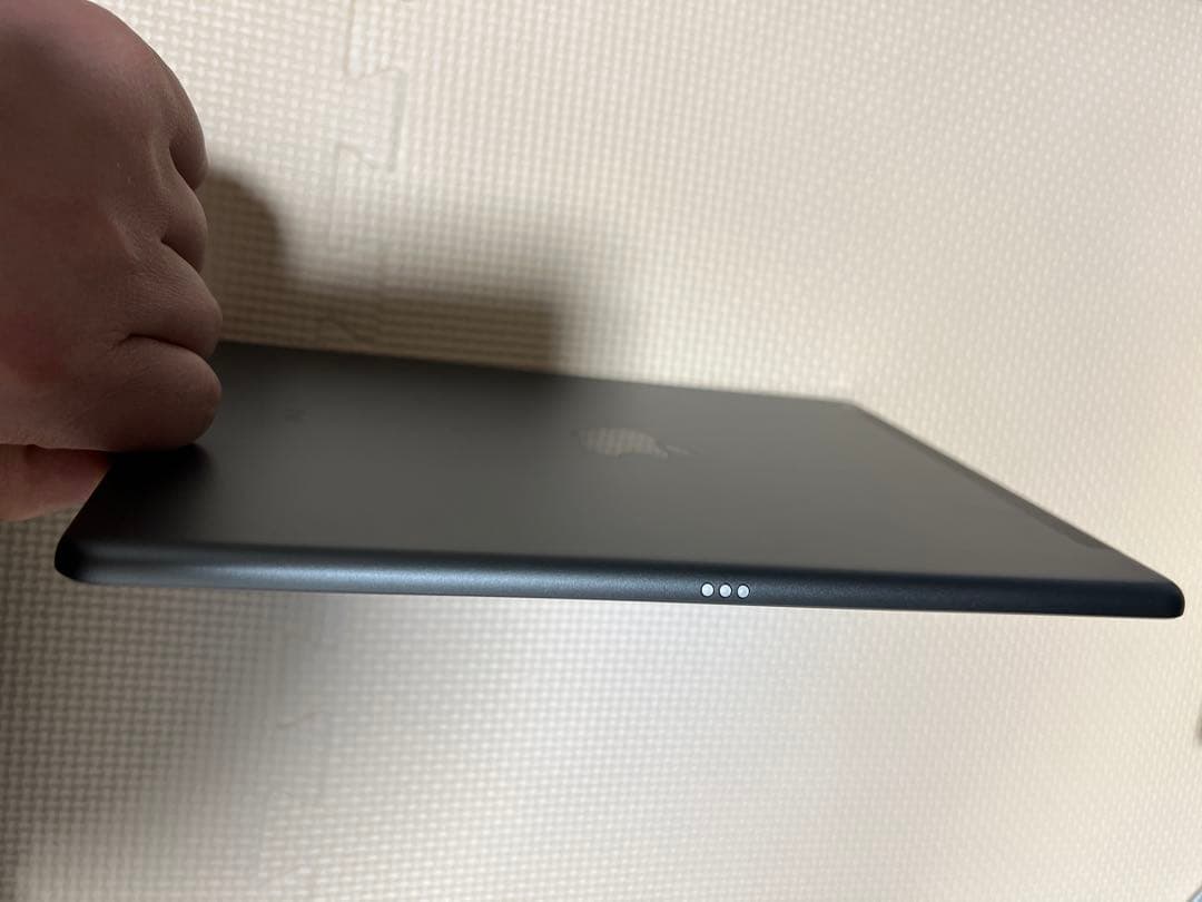 SIMロック解除済み iPad 7th Gen 128GB Space Gray