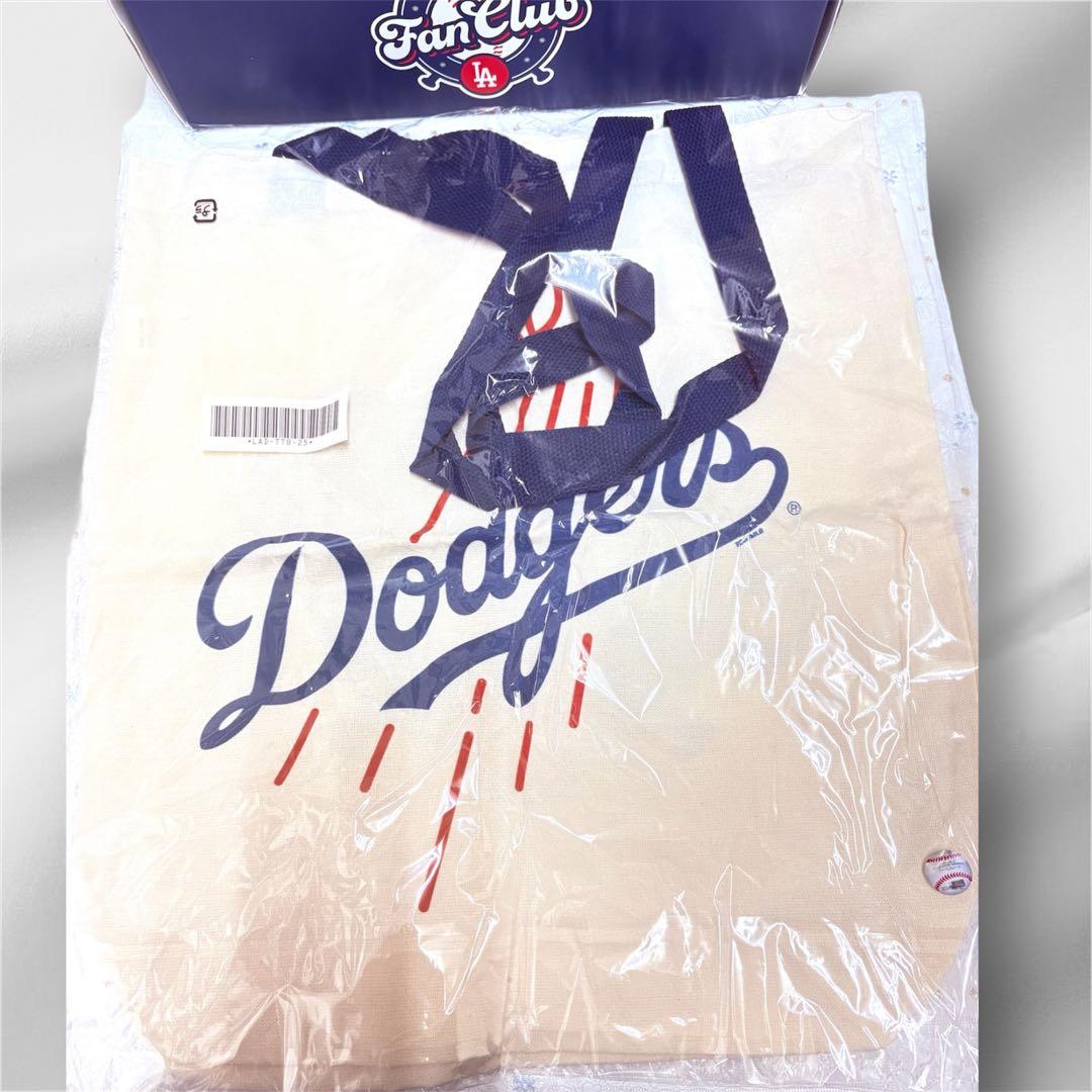 Dodgers ファンクラブ限定　フィギュア &キャップ　タオル　バッグ　シール