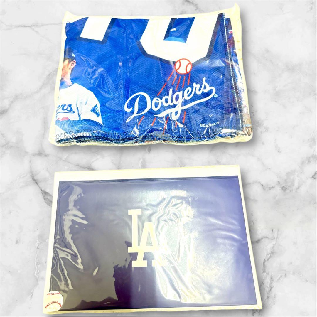 Dodgers ファンクラブ限定　フィギュア &キャップ　タオル　バッグ　シール