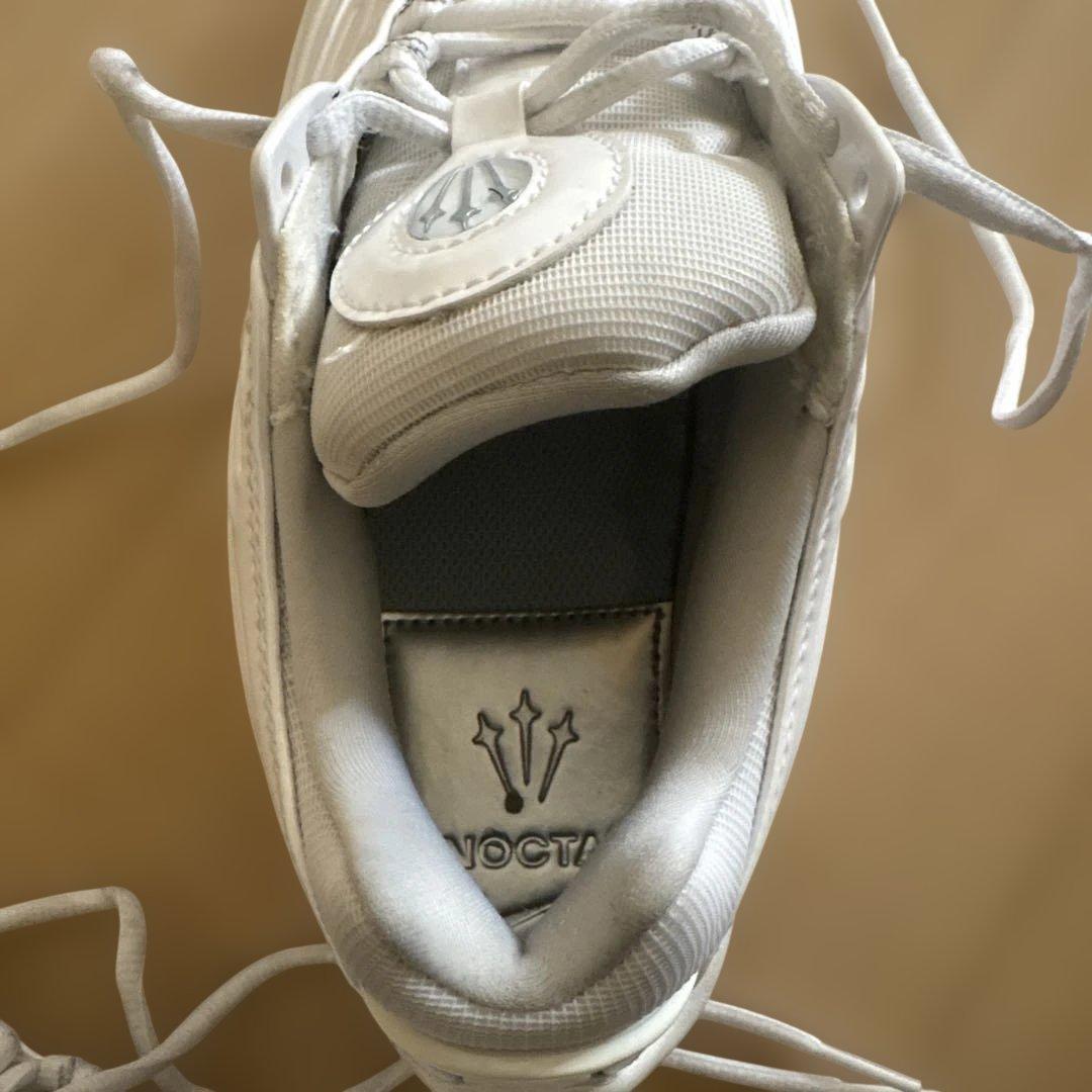 NIKE ドレイクノクタ　NIKEホットステップ2ホワイト24．5