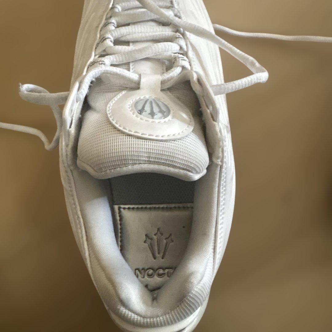 NIKE ドレイクノクタ　NIKEホットステップ2ホワイト24．5