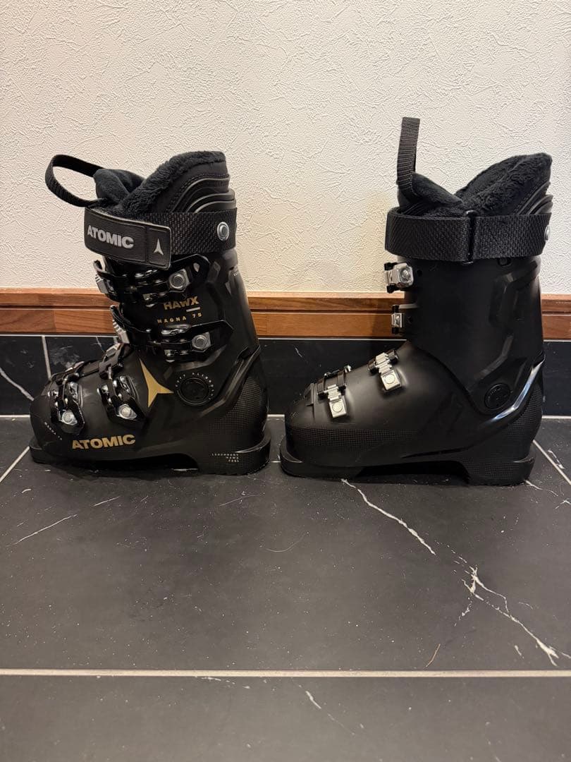 ATOMIC HAWX MAGNA75スキーブーツ23-23.5cm