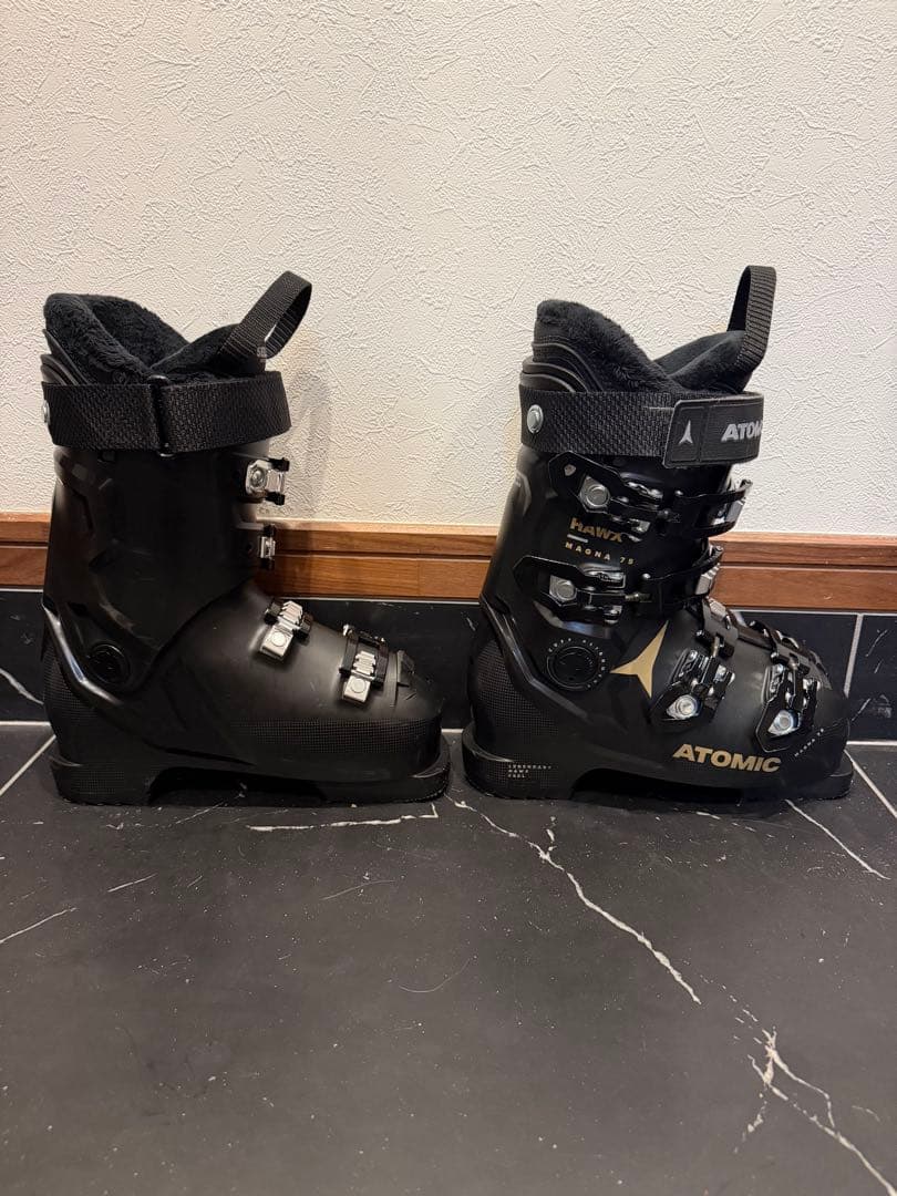 ATOMIC HAWX MAGNA75スキーブーツ23-23.5cm