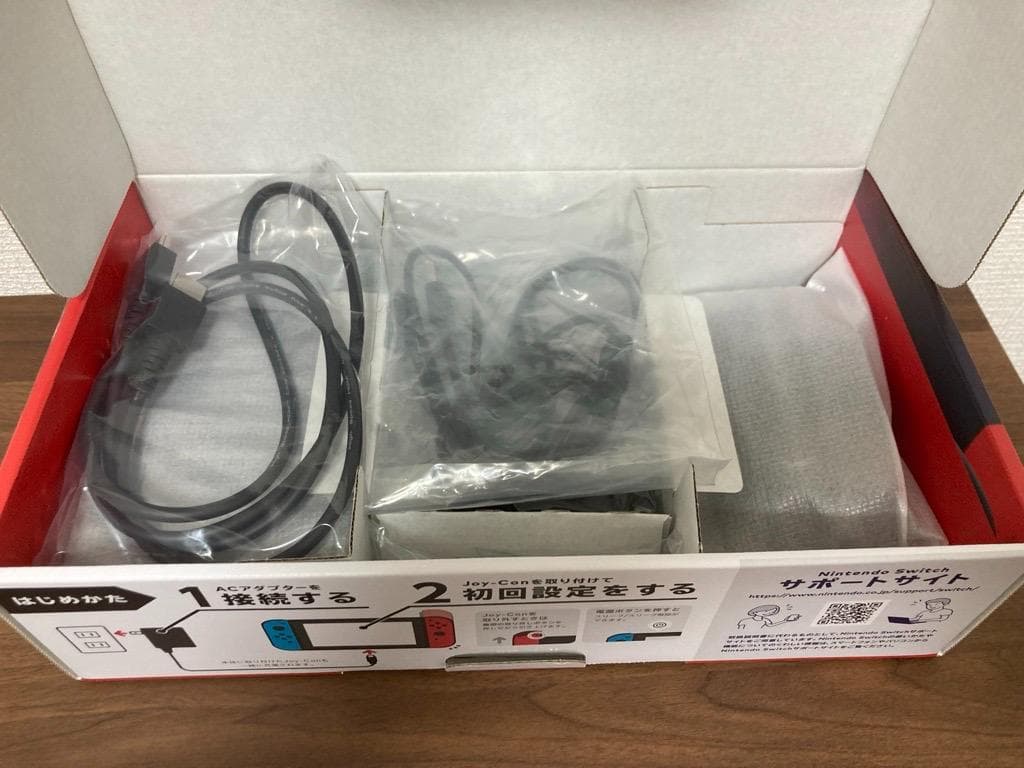 【美品】ニンテンドースイッチ 本体 赤青モデル 付属品多数