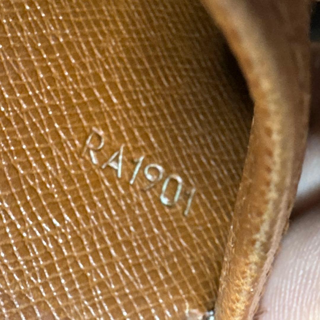 ④☆美品☆ポルトフォイユ・ミュルティプル♪2つ折り財布☆カードケース