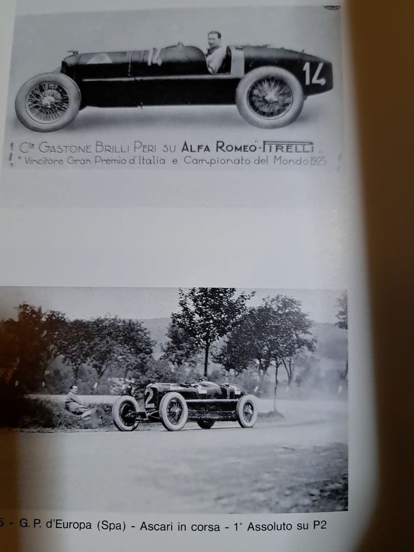 希少ALFA ROMEO PALAZZO DEI DIAMANTI FERARA