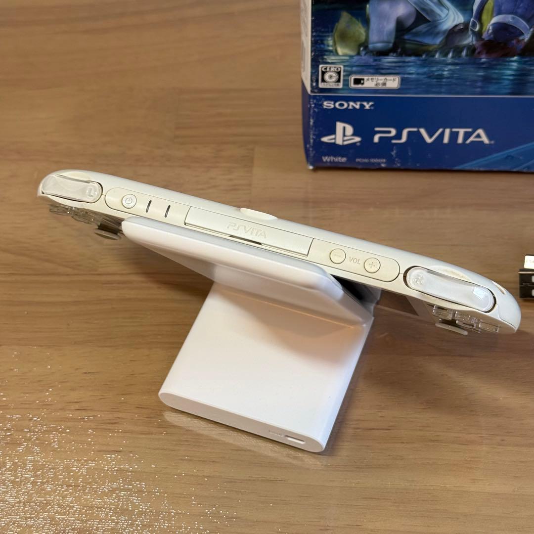 6-115 PSVITA 本体 PCH-2000 ファイナルファンタジー 箱付き