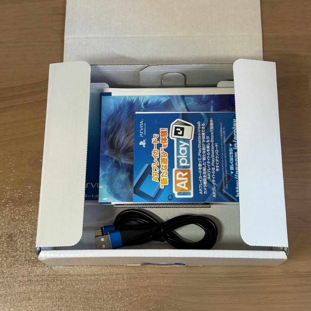 6-115 PSVITA 本体 PCH-2000 ファイナルファンタジー 箱付き