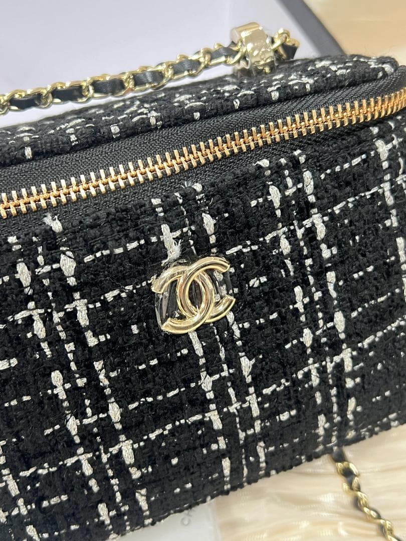 ★顧客限定VIPノベルティ ツツイードポーチ ブラック・ホワイト