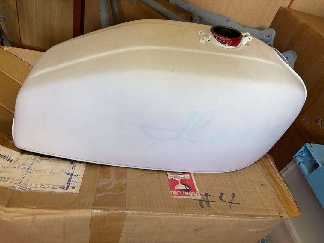 ヨンフォア　CB400フォア　タンク＆サイドカバー左右