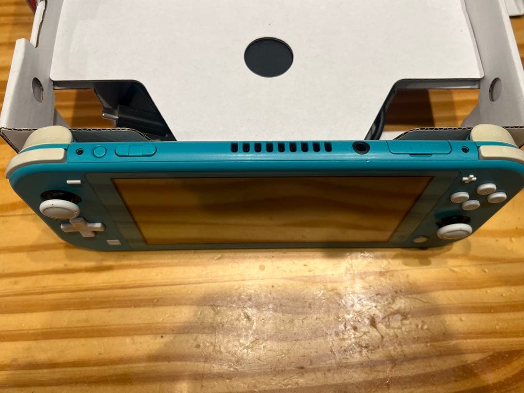 Nintendo Switch light ターコイズブルー ジャンク品