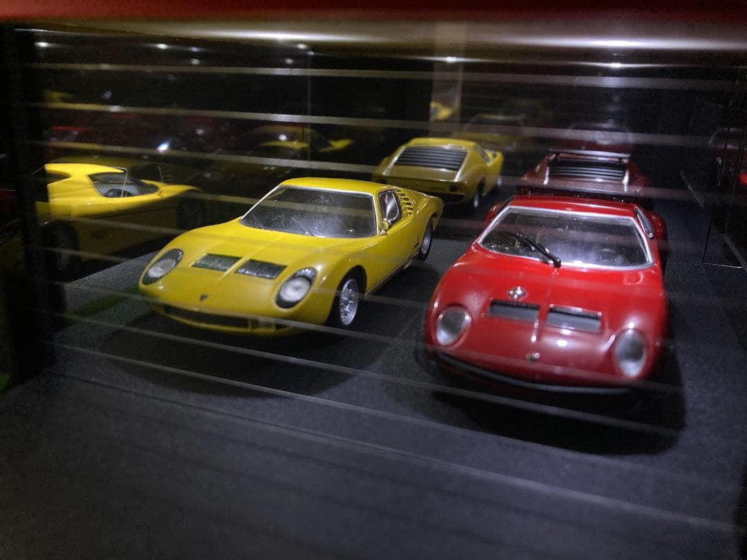 ミニカー用ジオラマ：1/43 ショールーム＆ガレージⅠ／希少モデル！