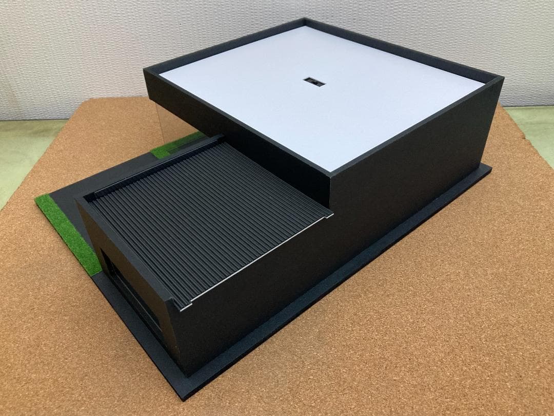 ミニカー用ジオラマ：1/43 ショールーム＆ガレージⅠ／希少モデル！