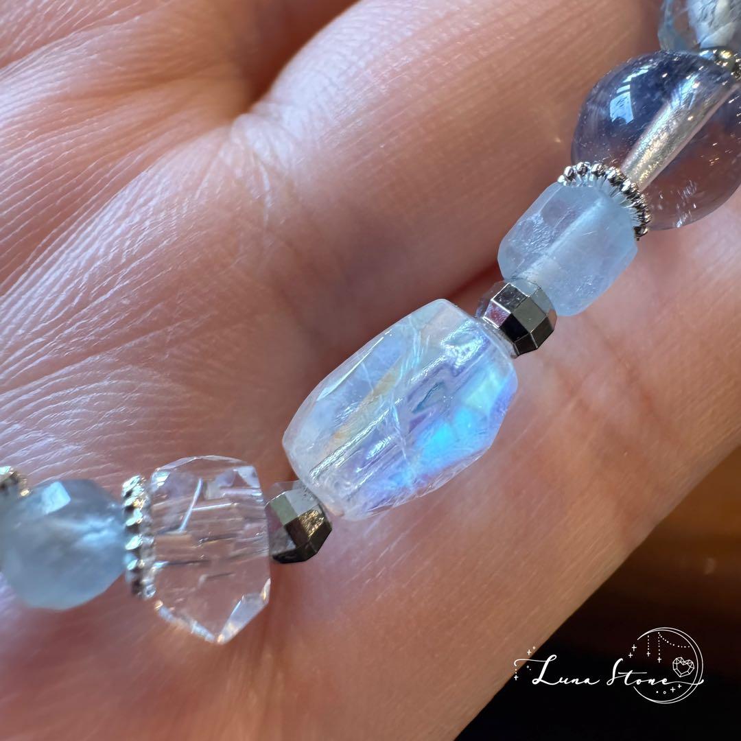 【レインボームーンストーン デュモルチェライト】天然石 ブレスレット