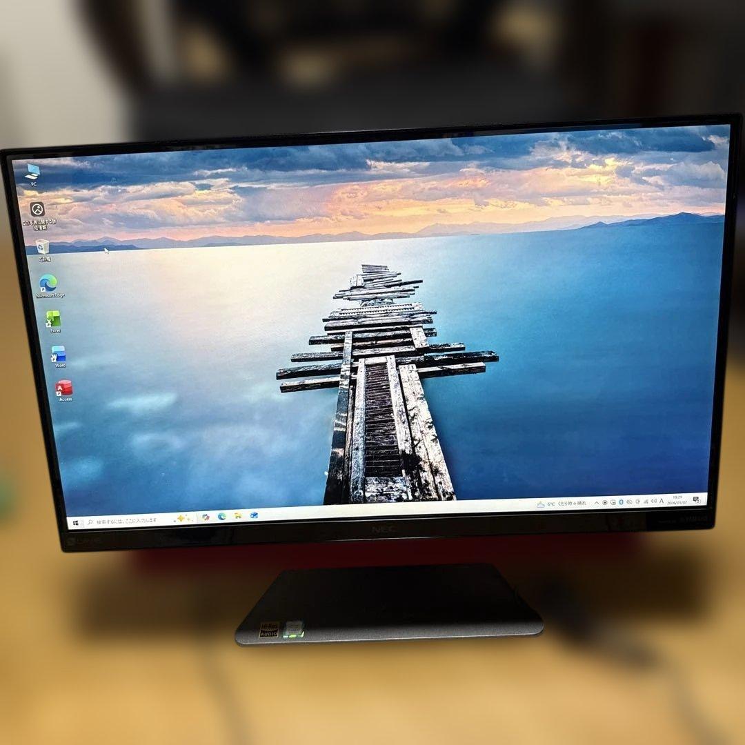 NEC LAVIE DA770/K 第8世代i7/8GB/SSD