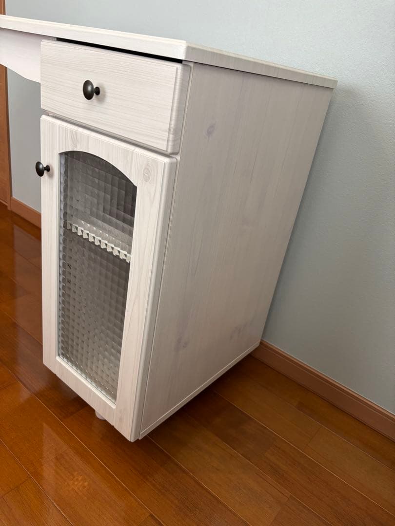 ホワイト木製デスク 引き出し付き