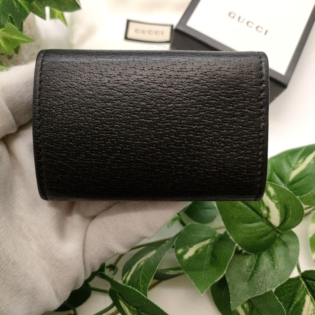 グッチ　6連キーケース　アニマリエ　ビー　ブラック