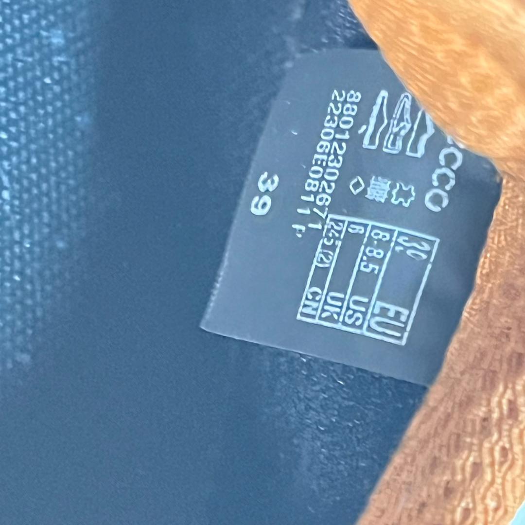 新品24.5 レザーGore-Tex ECCO multi vent women