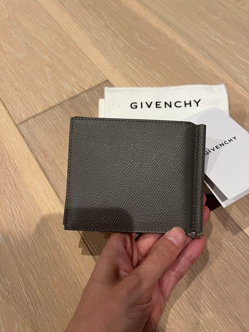 セール【未使用】GIVENCHY レザー マネークリップ