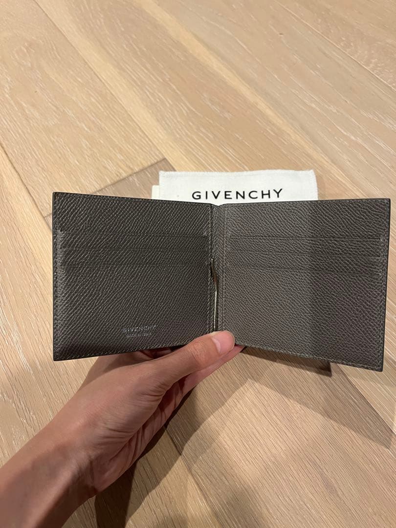 セール【未使用】GIVENCHY レザー マネークリップ