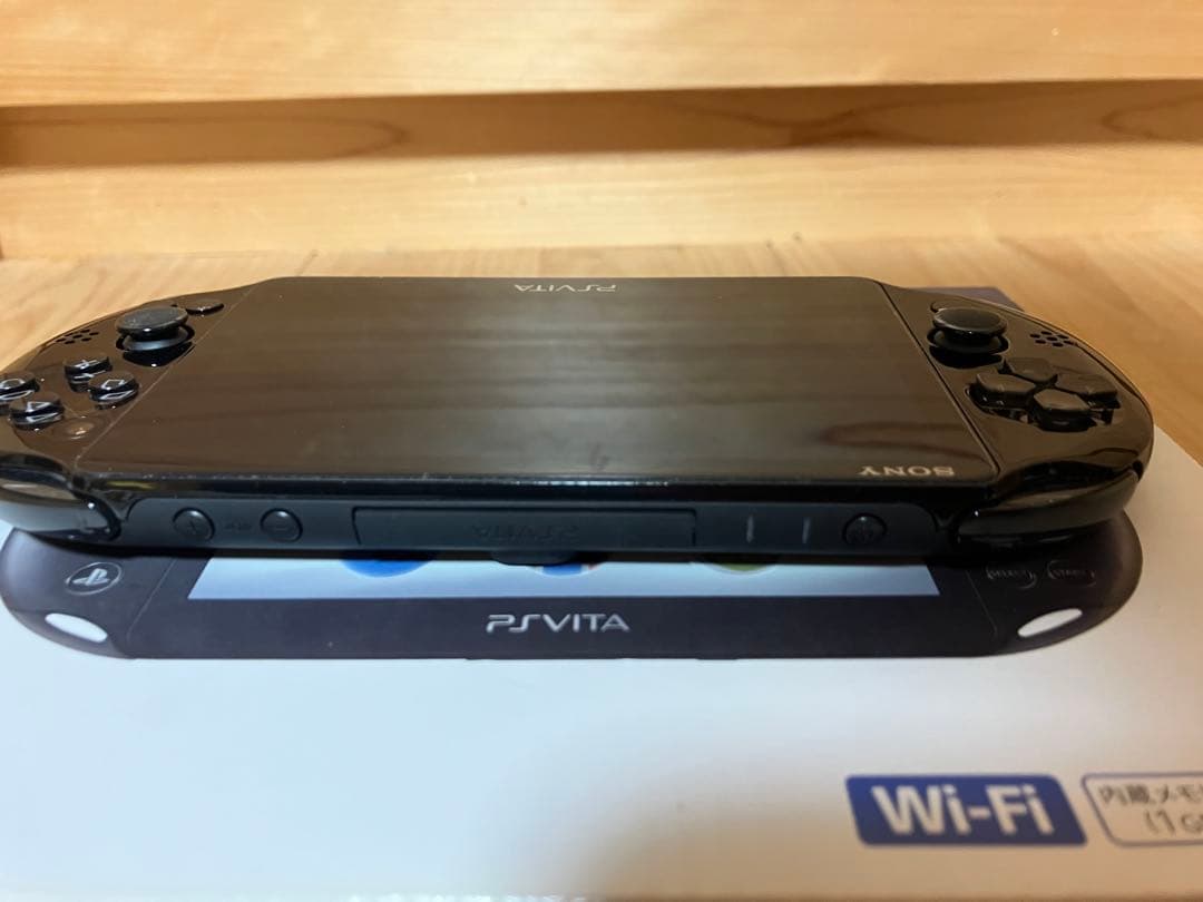 SONY PS Vita Wi-Fi ケース付き 動作確認済みpch-2000