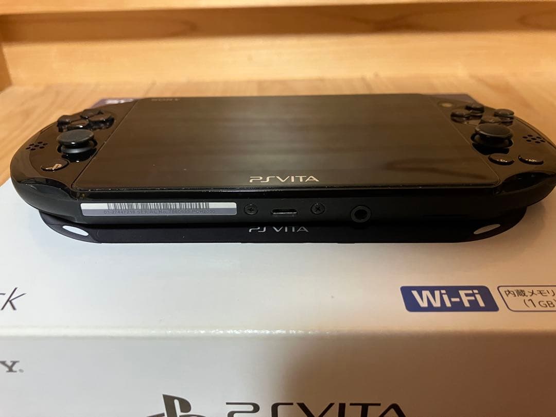 SONY PS Vita Wi-Fi ケース付き 動作確認済みpch-2000