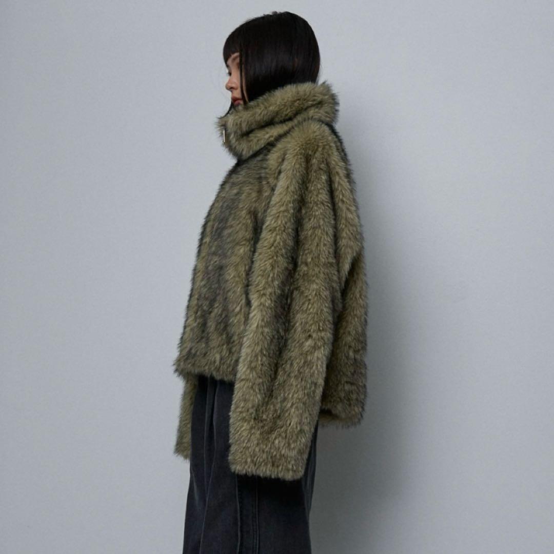 スタンドフェイクファーブルゾン / ファーコート