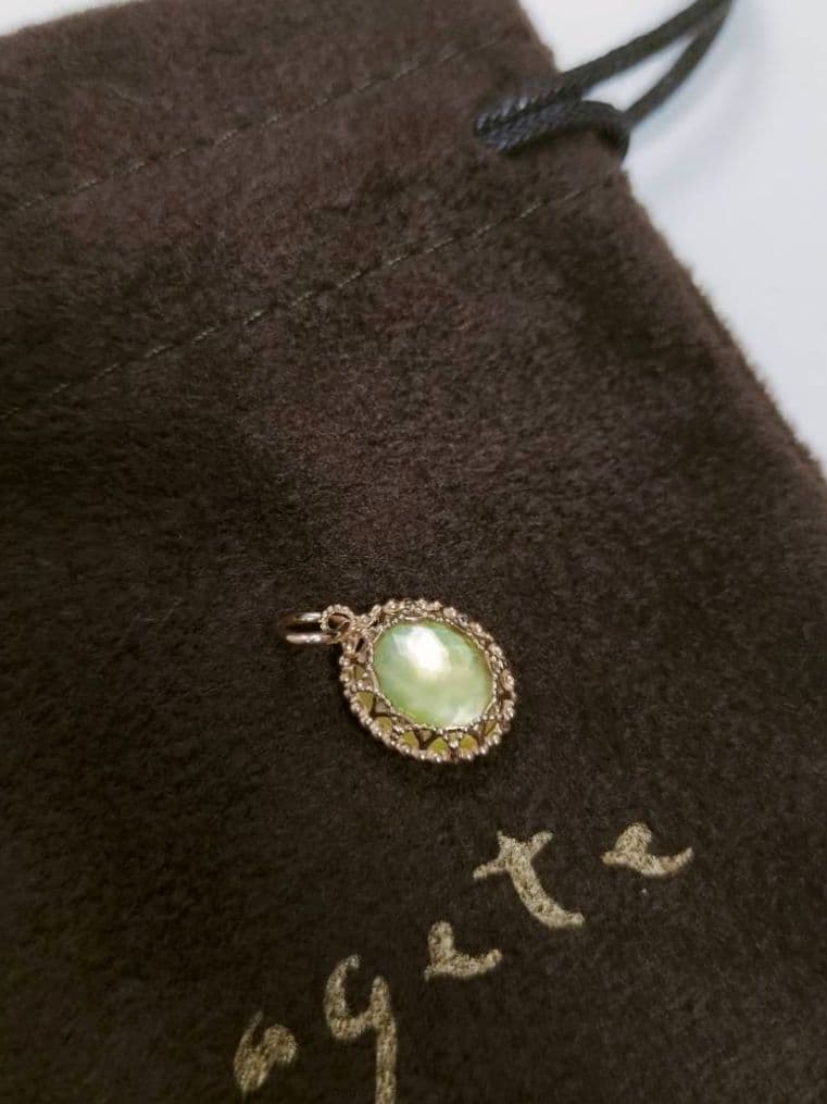 【新品】アガット K10 チャーム レモンクォーツ シェル 白蝶貝 クォーツ