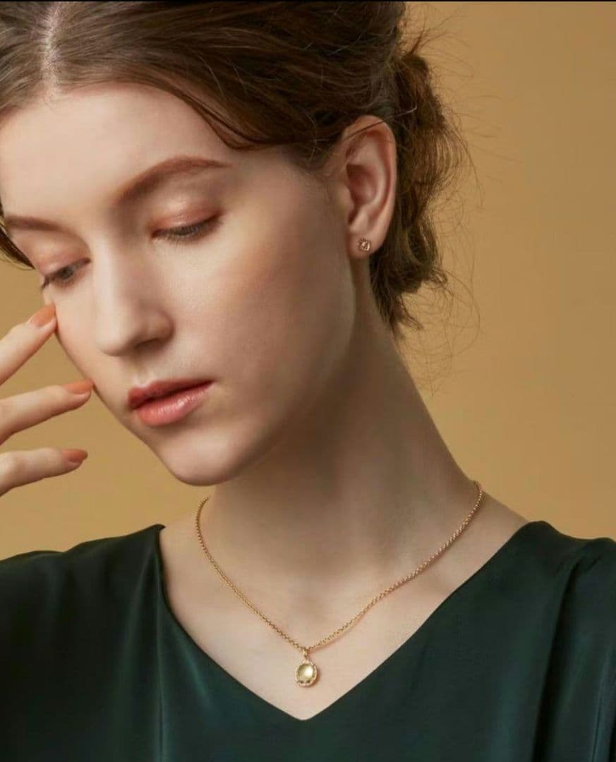 【新品】アガット K10 チャーム レモンクォーツ シェル 白蝶貝 クォーツ