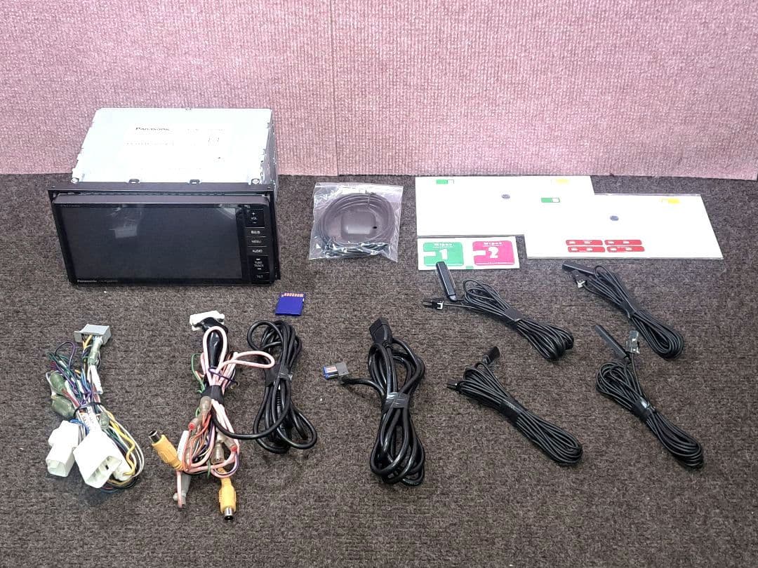 Strada CN-AS300WD Bluetooth・DVD・地デジ★動作良好