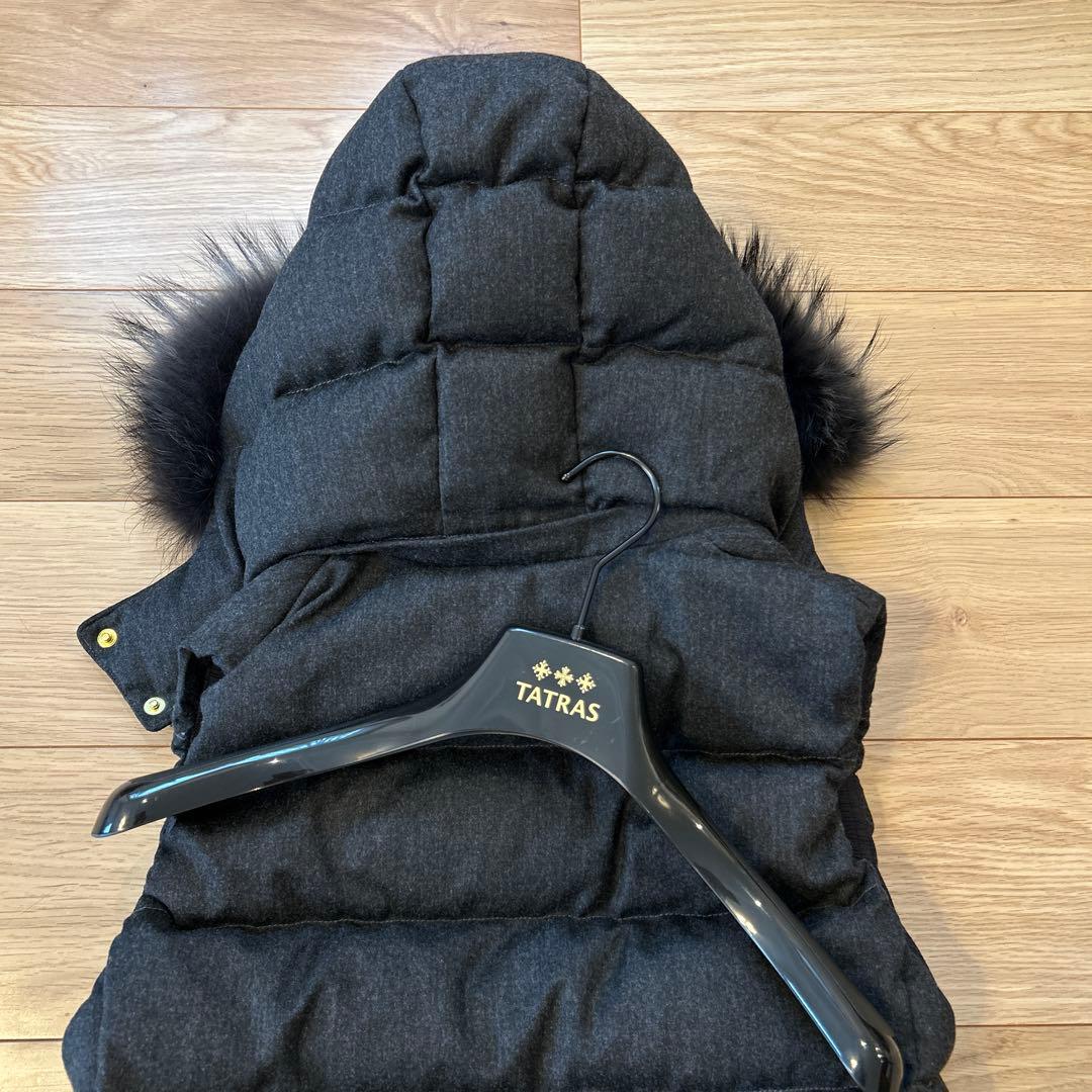 専用です⭐︎ほぼ未使用⭐︎TATRASタトラスダウンベスト ダークグレーサイズ02