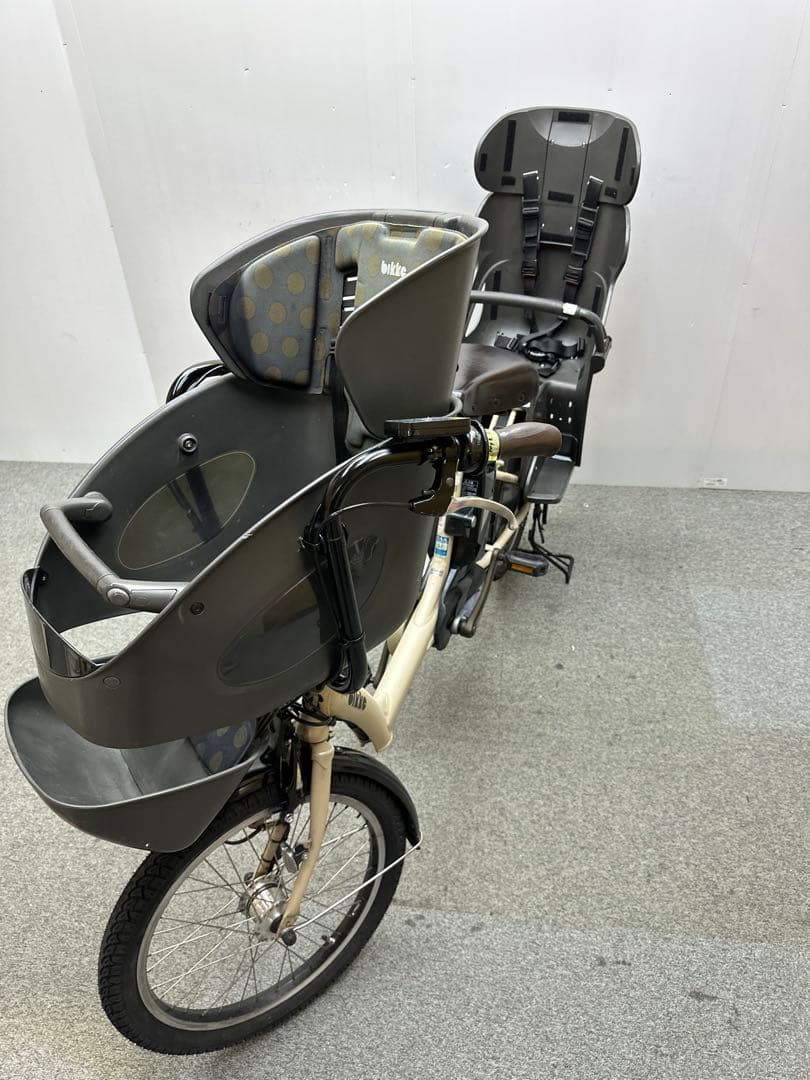 3人乗り電動自転車　チャイルドシート付き　ブリヂストンビッケポーラーe　お買い得