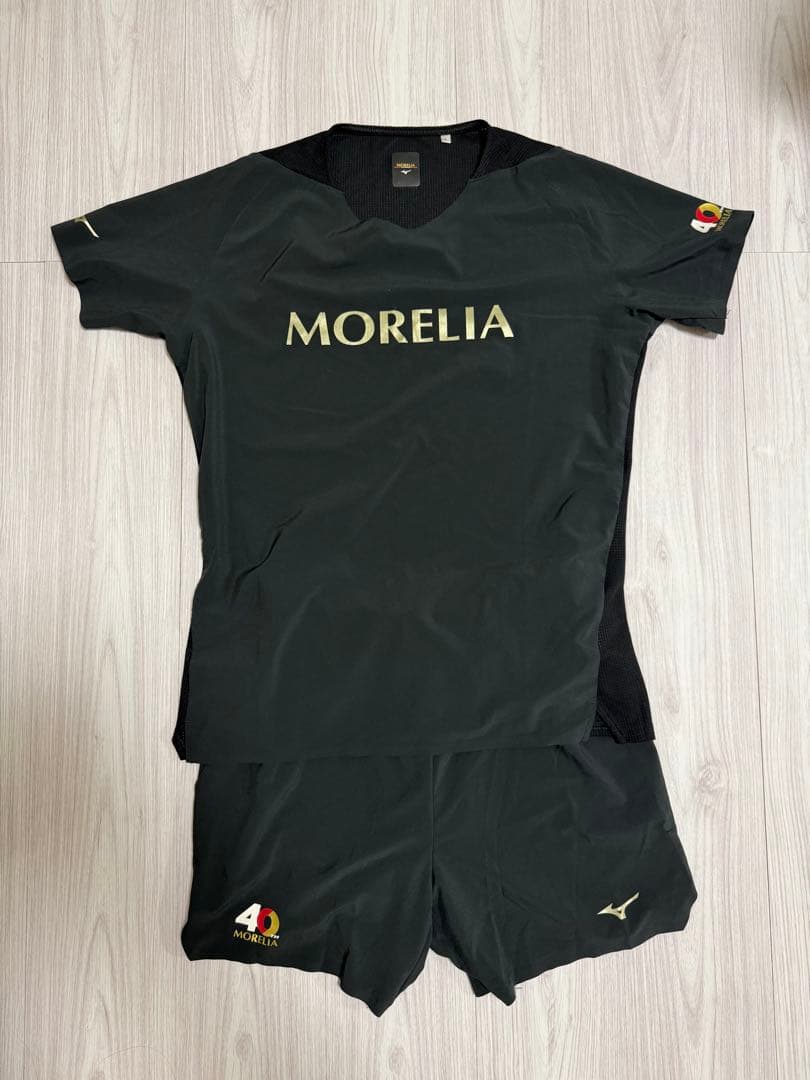 Mizuno MORELIA ブラック シャツ・ショーツセット