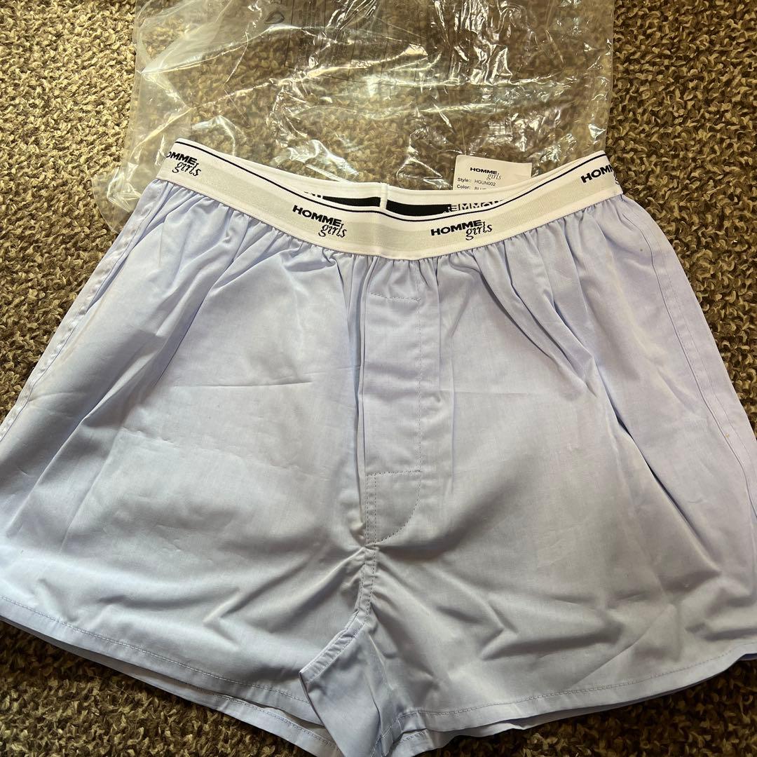 HommeGirls ロゴ ショートパンツ　ライトブルー