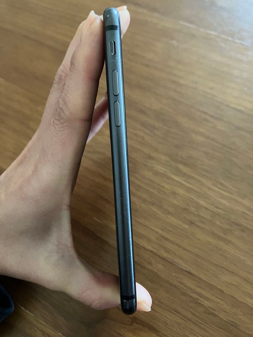 Apple iPhone 8 ブラック　64Ｇ