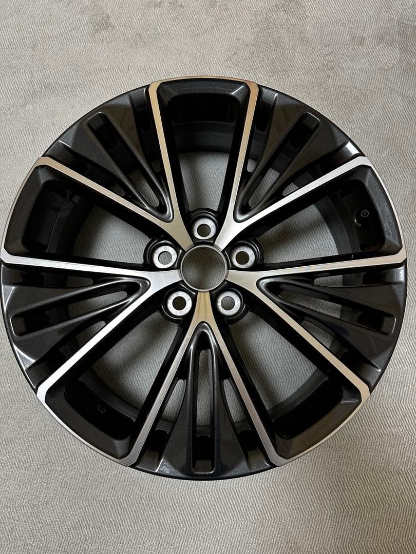 【新車外し】 60系プリウス 純正ホイール19インチ 4本