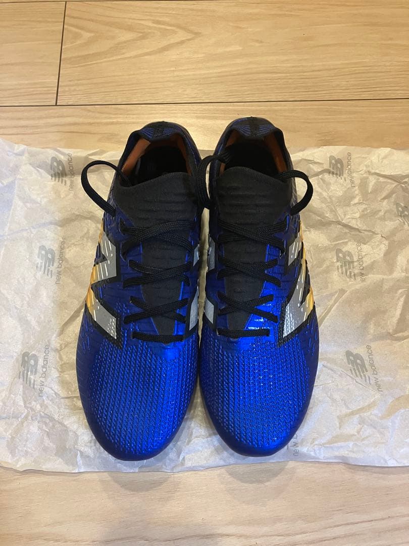 New Balance Tekela サッカーシューズ