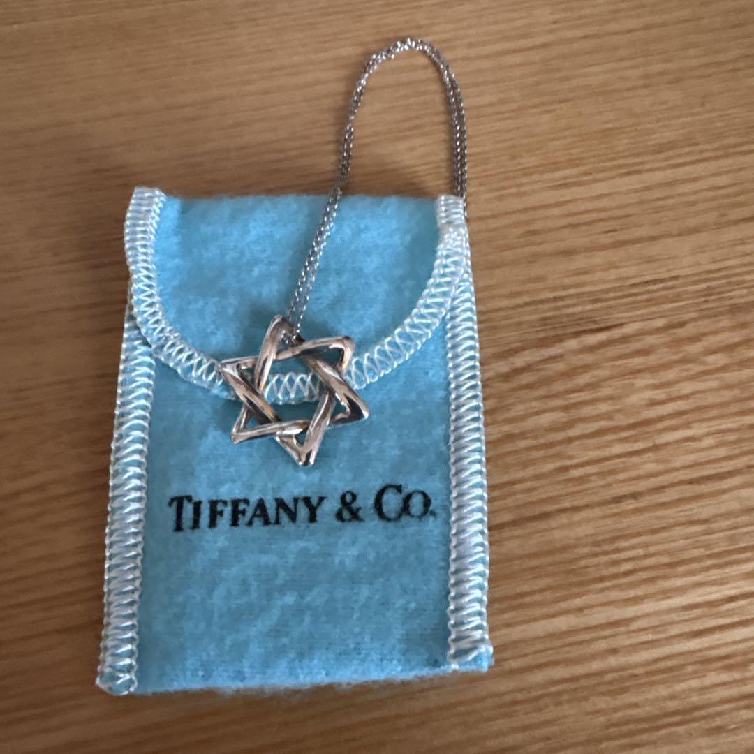 Tiffany & Co. スター型シルバーネックレス