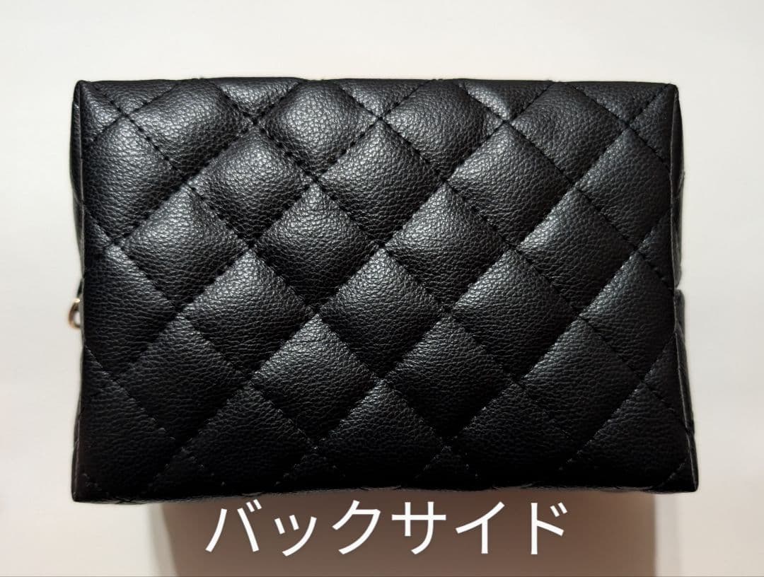 【CHANNEL】ブラックキルティングポーチ チェーンショルダー付き ノベルティ