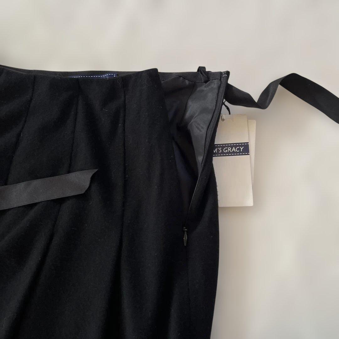 未使用タグ付き エムズグレイシー 黒スカート40 リボン付き 秋冬ウール