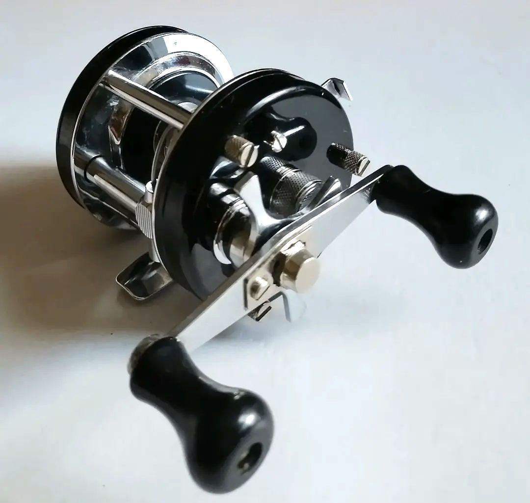 アブ アンバサダー5001C 皮ケース付きABU